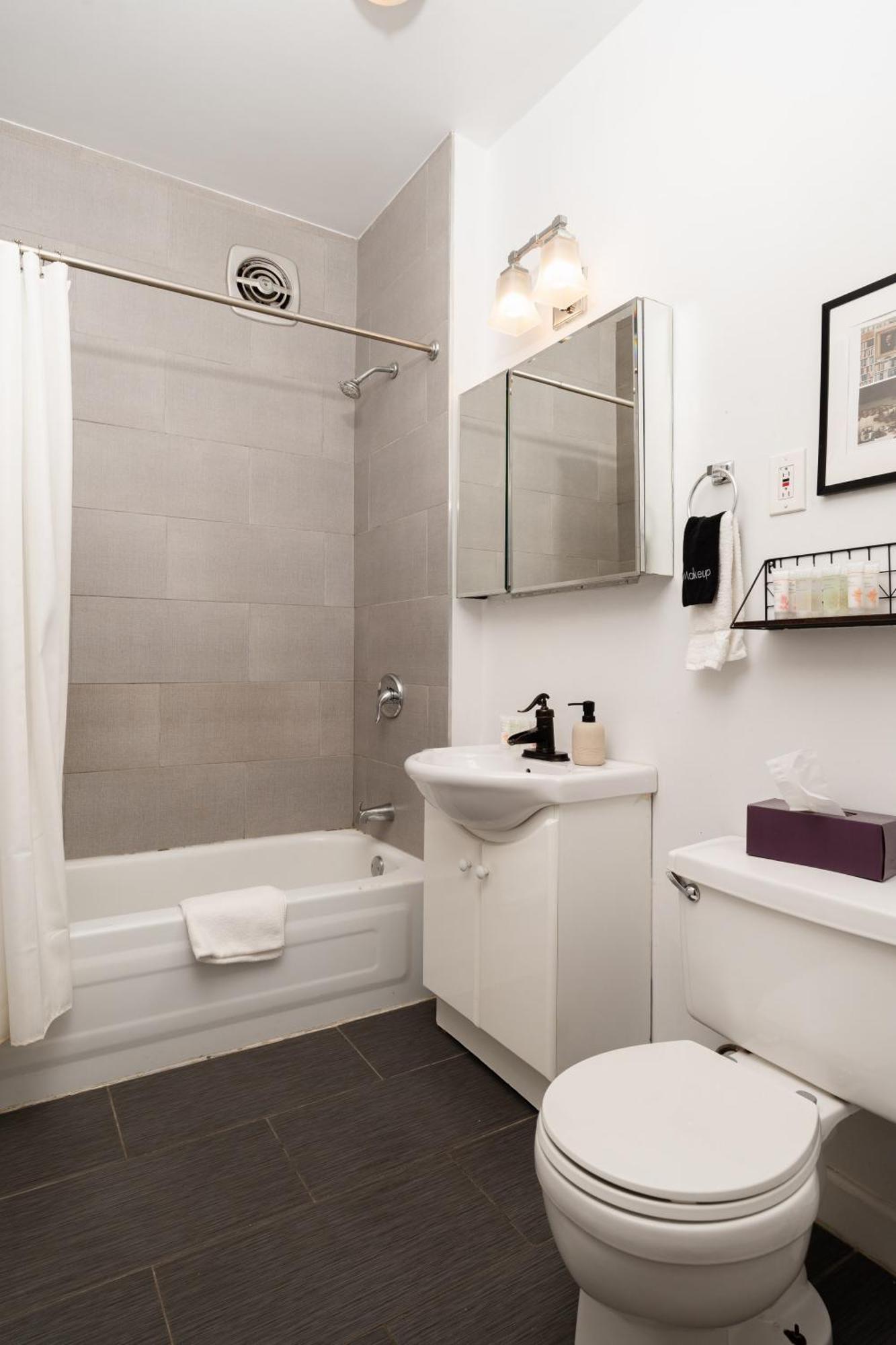 Ukrainian Village 2Br Modern Apartment D2 ชิคาโก ภายนอก รูปภาพ